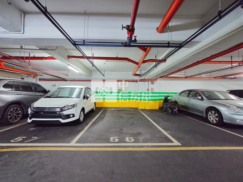 文藝復興大四房平車房屋室內格局與周邊環境