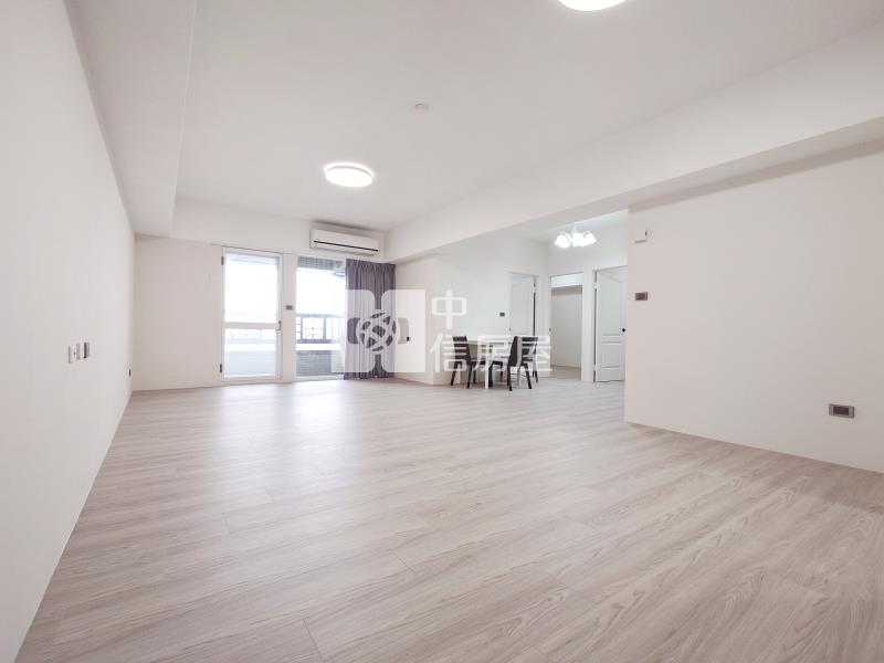 文藝復興大四房平車房屋室內格局與周邊環境