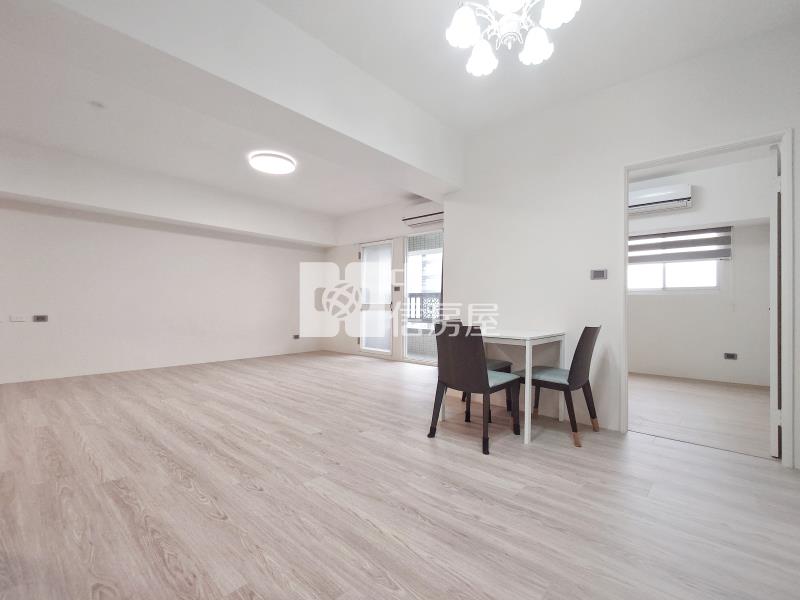 文藝復興大四房平車房屋室內格局與周邊環境