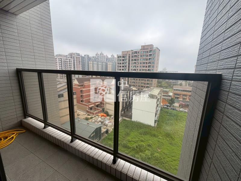 樺龍潮2+雙面採光4房車房屋室內格局與周邊環境