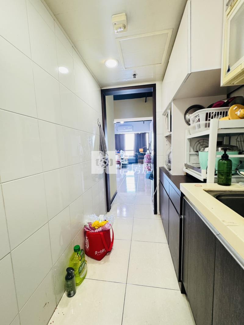 2K38美麗歐洲-大三房平面車位房屋室內格局與周邊環境