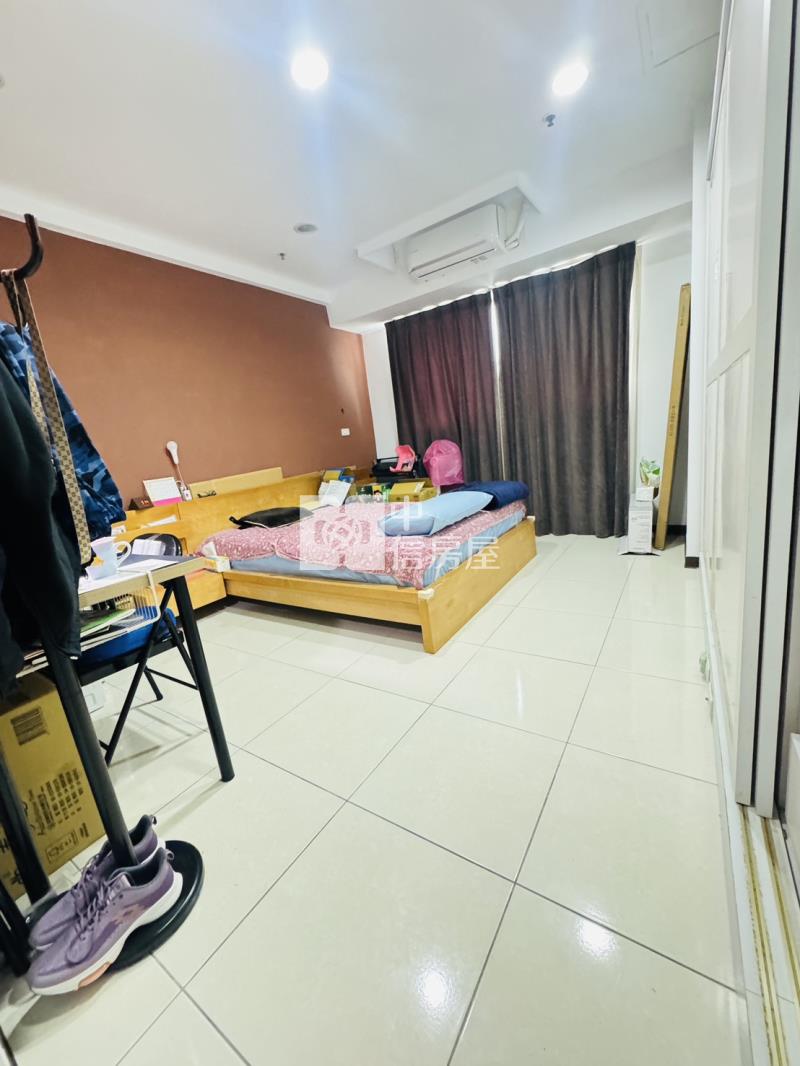 2K38美麗歐洲-大三房平面車位房屋室內格局與周邊環境