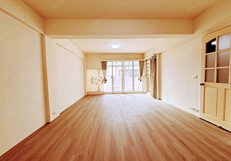 楊光山林雙併歐美別墅房屋室內格局與周邊環境