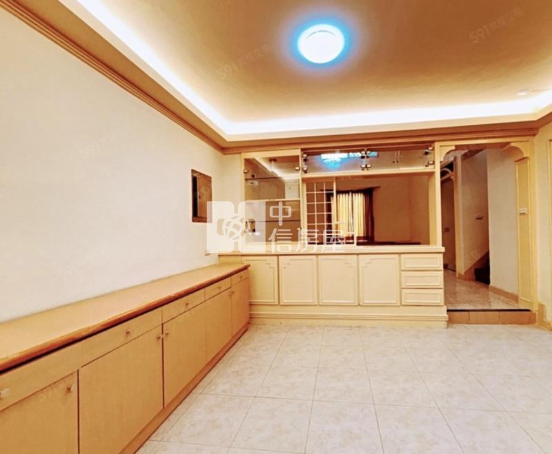 楊光山林雙併歐美別墅房屋室內格局與周邊環境