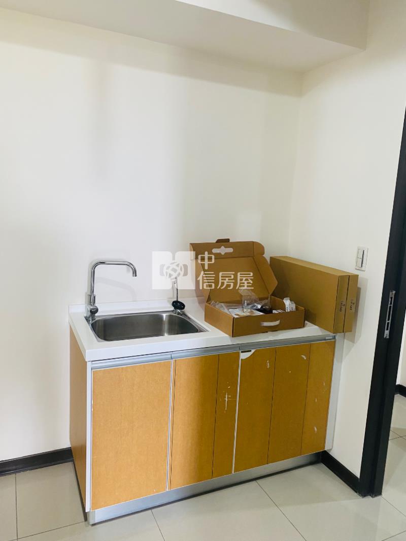 A7捷運雙套房+平車 {捷市達}房屋室內格局與周邊環境