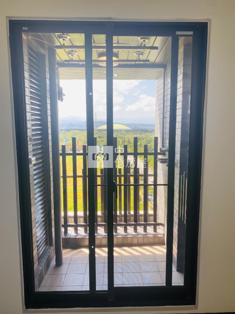 A7捷運雙套房+平車 {捷市達}房屋室內格局與周邊環境