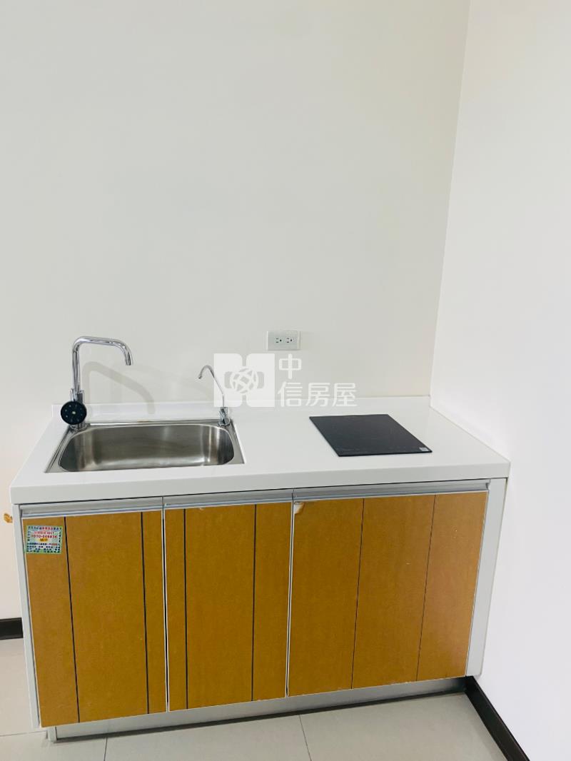 A7捷運雙套房+平車 {捷市達}房屋室內格局與周邊環境