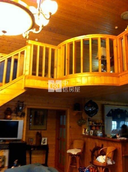 楊光山林獨棟木屋庭院墅房屋室內格局與周邊環境