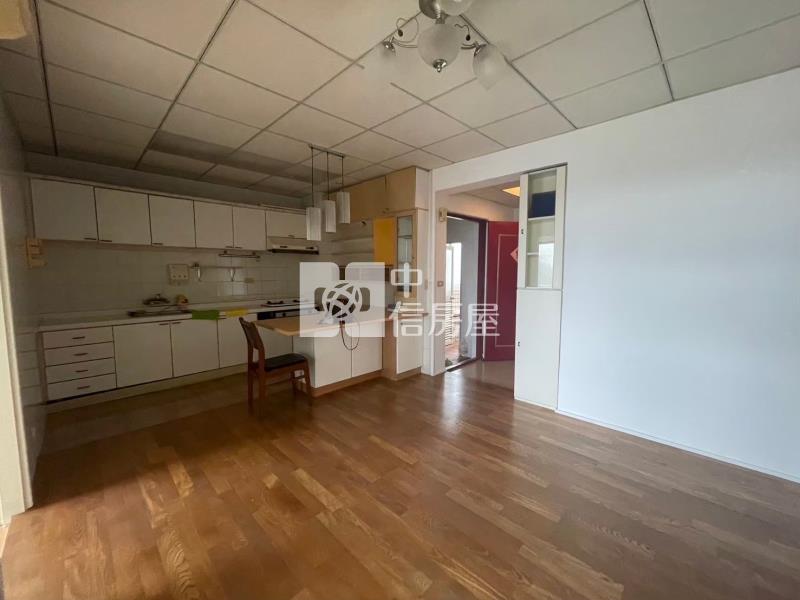 楊光山林歐式上疊別墅房屋室內格局與周邊環境