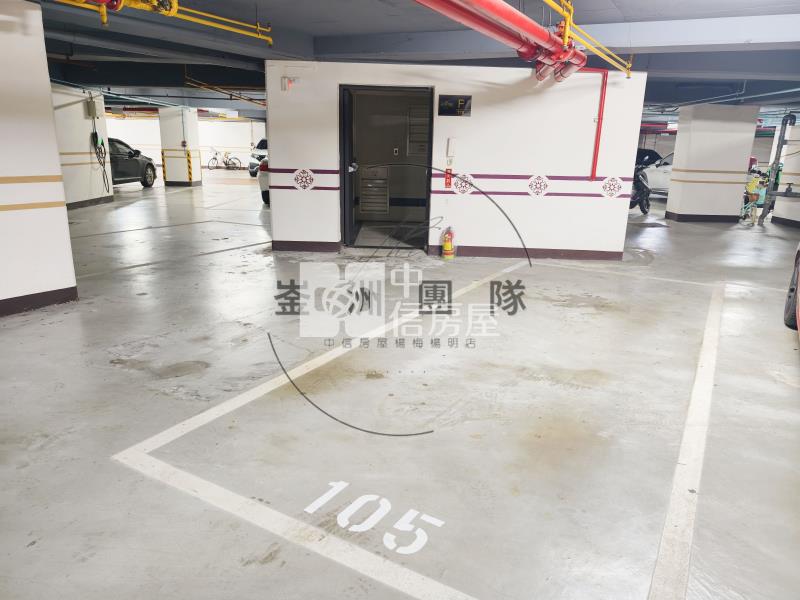 新巴黎兩房車房屋室內格局與周邊環境