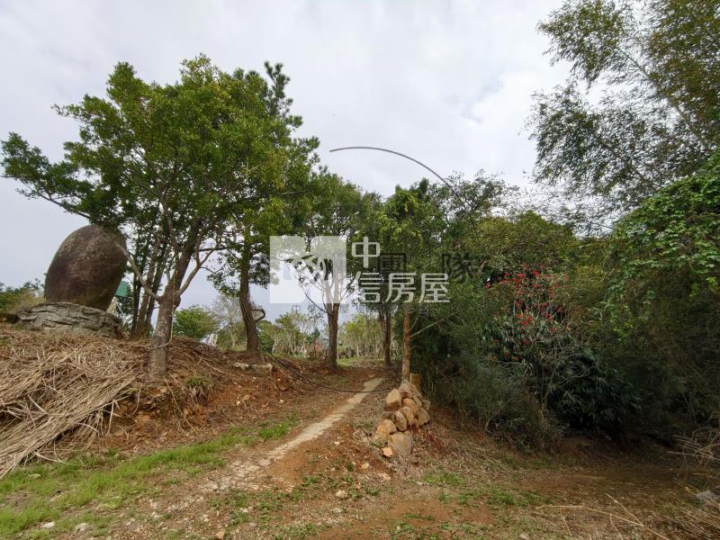 墨硯山南峰無限展望視野山坡地房屋室內格局與周邊環境