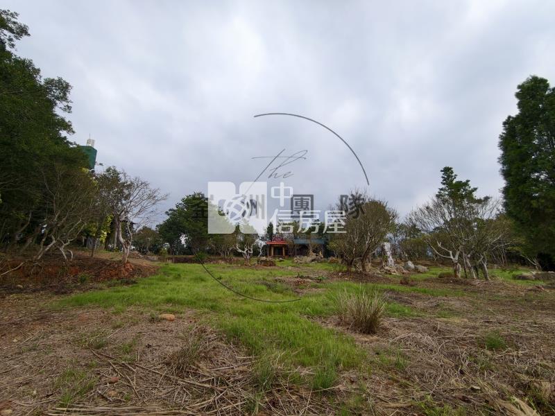 墨硯山南峰無限展望視野山坡地房屋室內格局與周邊環境