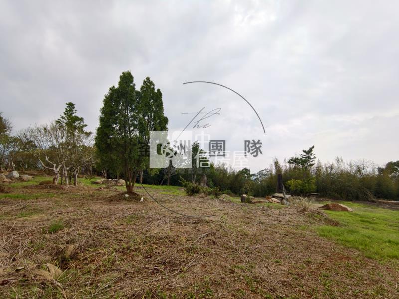 墨硯山南峰無限展望視野山坡地房屋室內格局與周邊環境