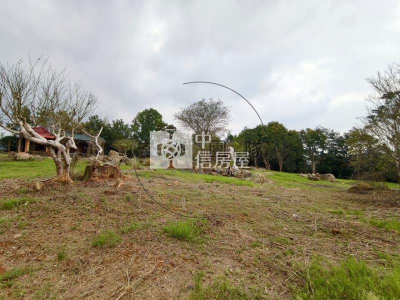 墨硯山南峰無限展望視野山坡地房屋室內格局與周邊環境