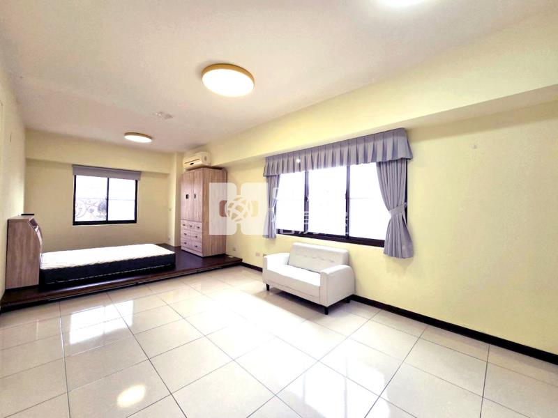 南勢美麗殿最大套房+最佳車位房屋室內格局與周邊環境