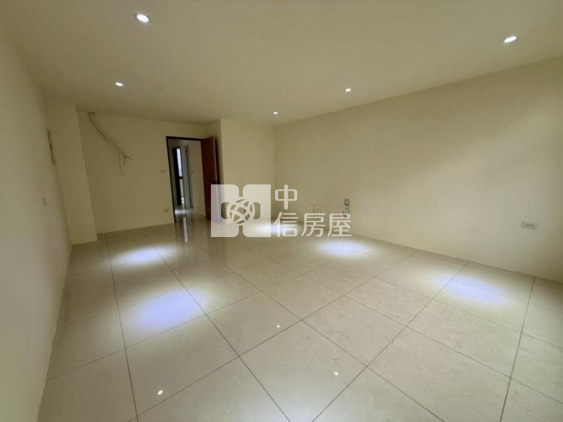 龍潭國小整新透店房屋室內格局與周邊環境