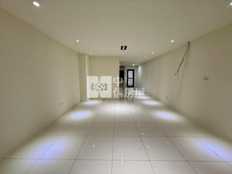 龍潭國小整新透店房屋室內格局與周邊環境