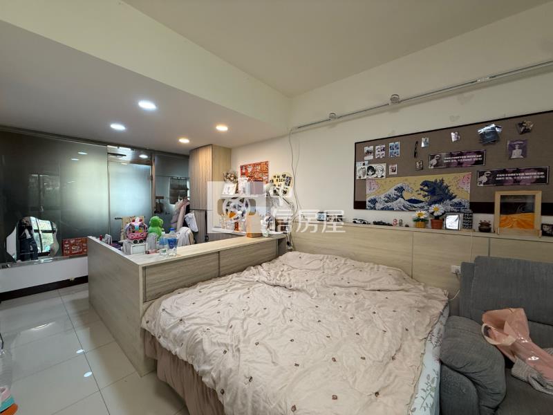 中壢鳴暘富海電梯別墅三車位房屋室內格局與周邊環境