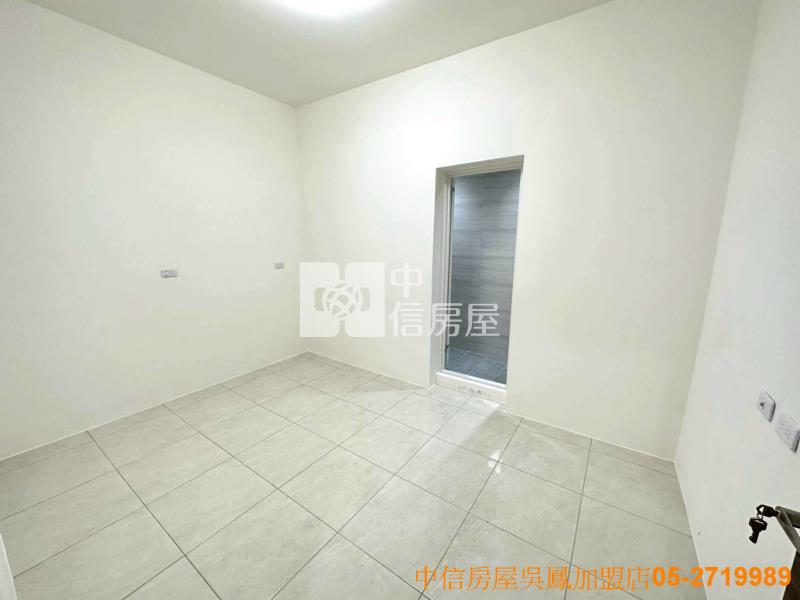 永吉四街車庫透天房屋室內格局與周邊環境