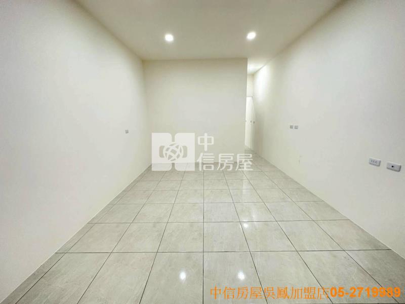 永吉四街車庫透天房屋室內格局與周邊環境