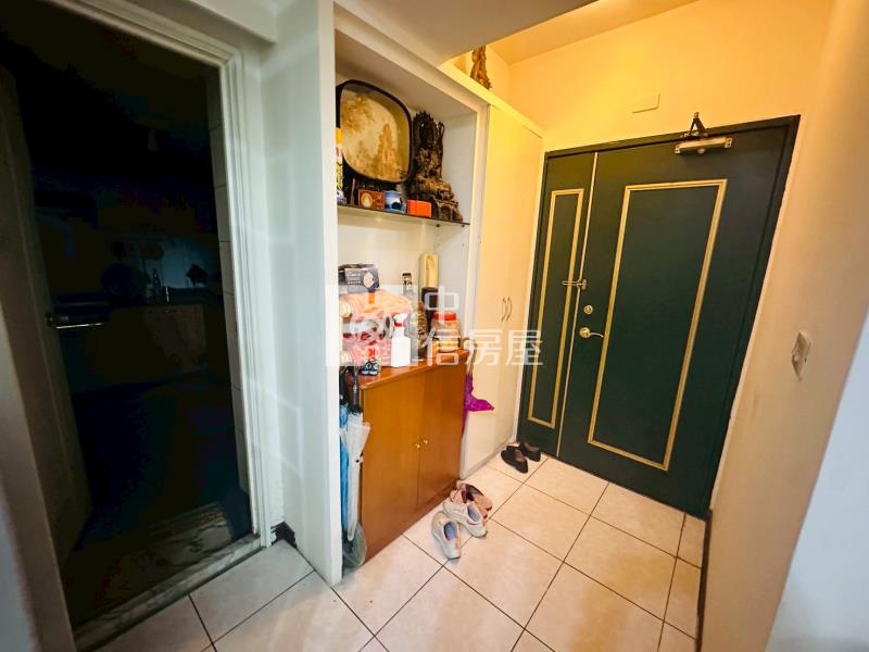 ▲巴塞方正三房車位房屋室內格局與周邊環境