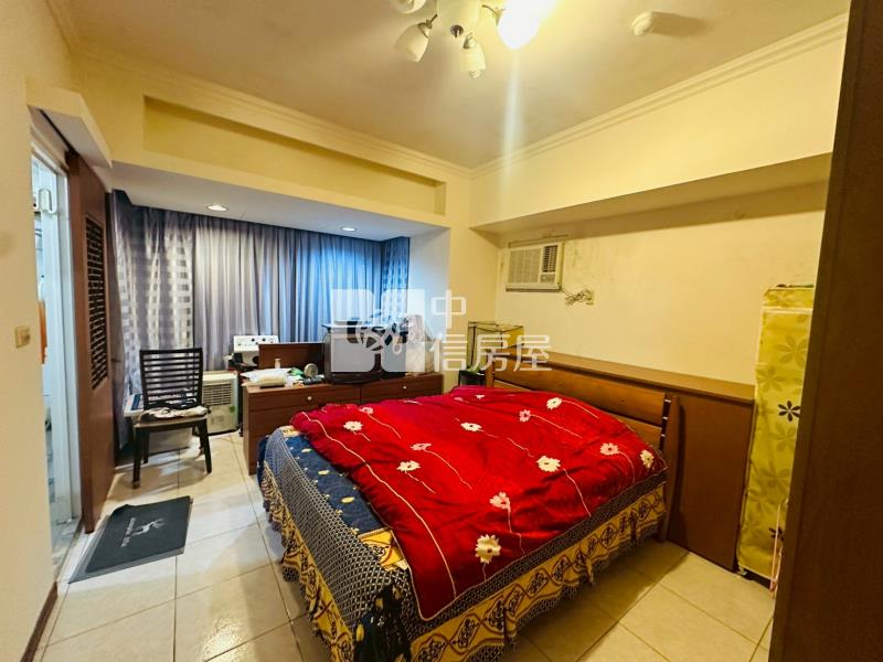 ▲巴塞方正三房車位房屋室內格局與周邊環境