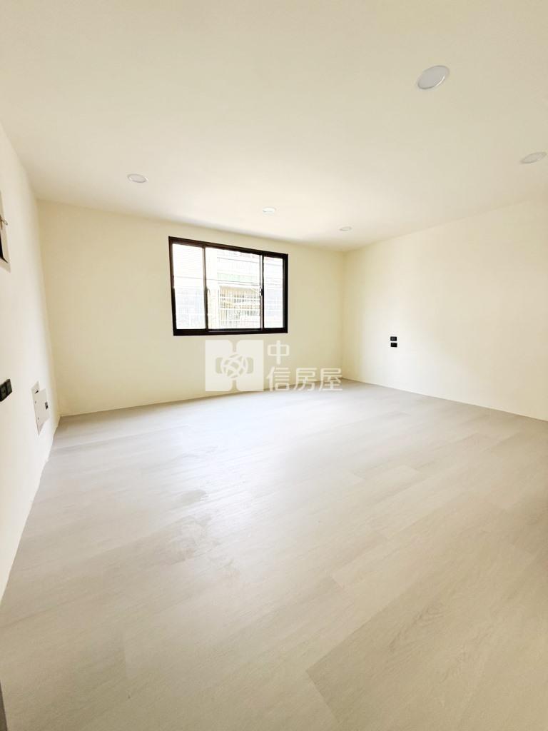 【新世紀】平鎮區平東路透天房屋室內格局與周邊環境