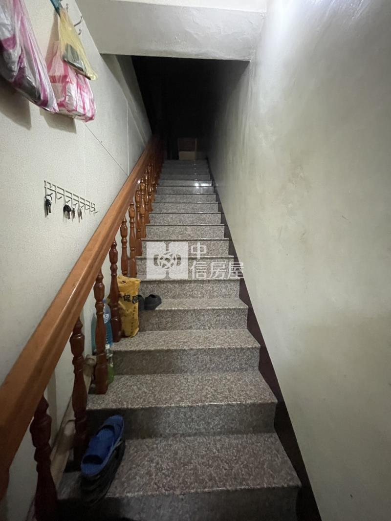 桃園中埔國小超大地坪透天房屋室內格局與周邊環境