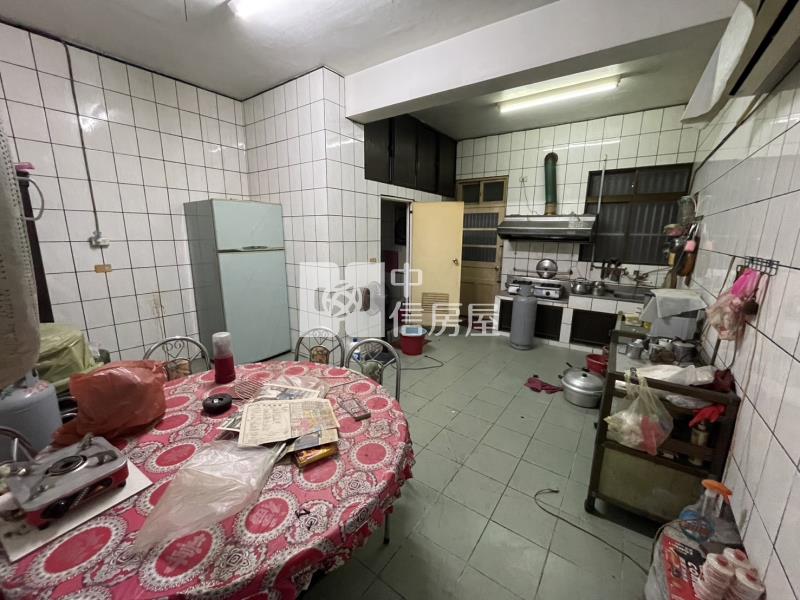 桃園中埔國小超大地坪透天房屋室內格局與周邊環境