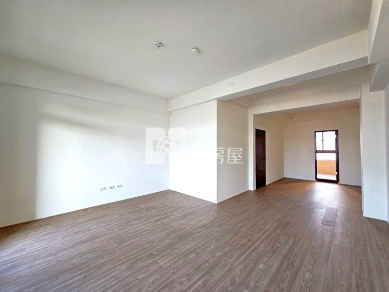 松強國小臨路雙車電梯別墅房屋室內格局與周邊環境