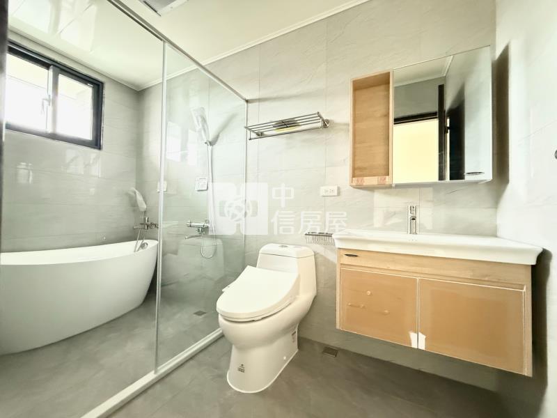 新社協成國小全新大面寬電墅房屋室內格局與周邊環境