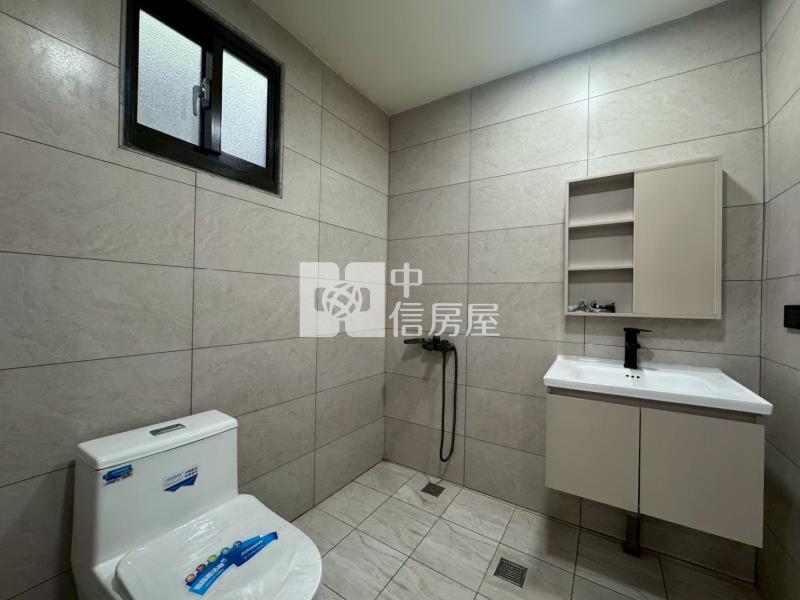 平東路整新透天房屋室內格局與周邊環境