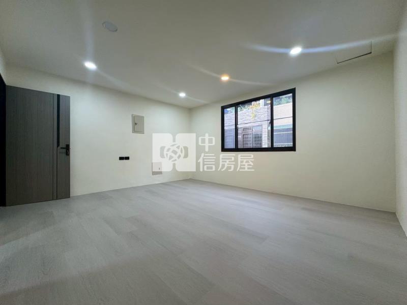 平東路整新透天房屋室內格局與周邊環境