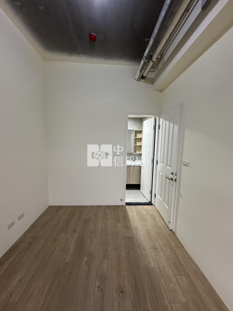 中路特區宜雄國際ONE 2+1房雙車位房屋室內格局與周邊環境