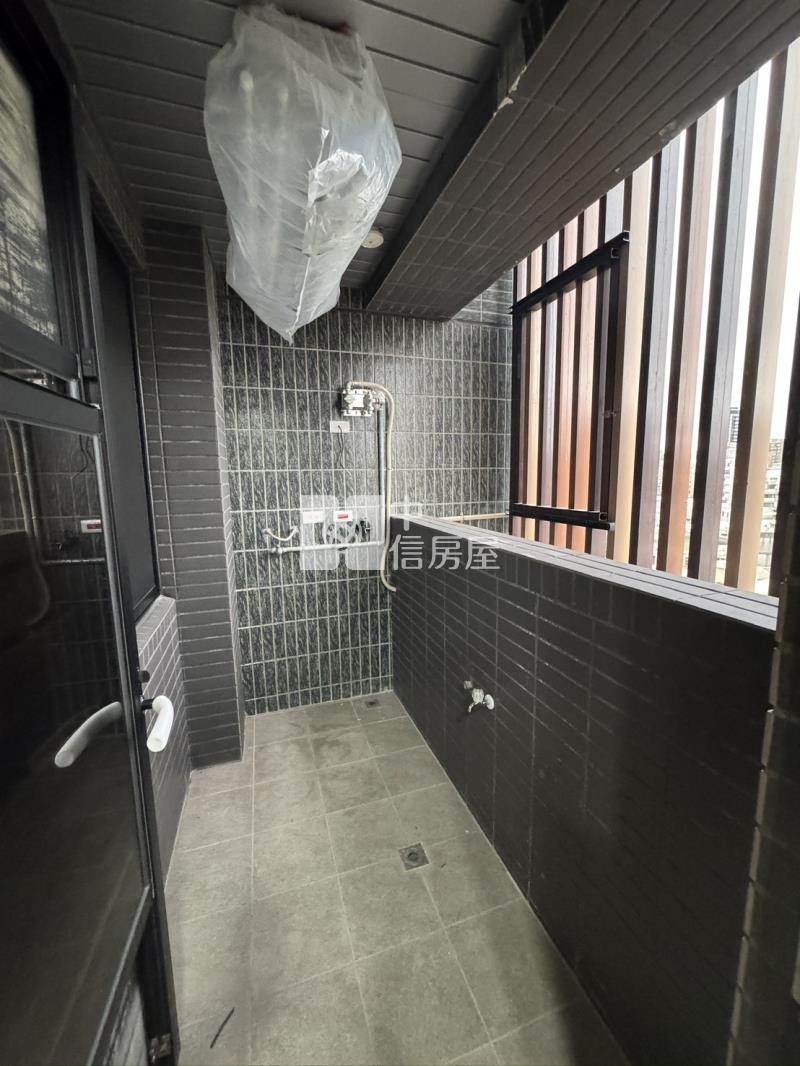 中路特區宜雄國際ONE 2+1房雙車位房屋室內格局與周邊環境