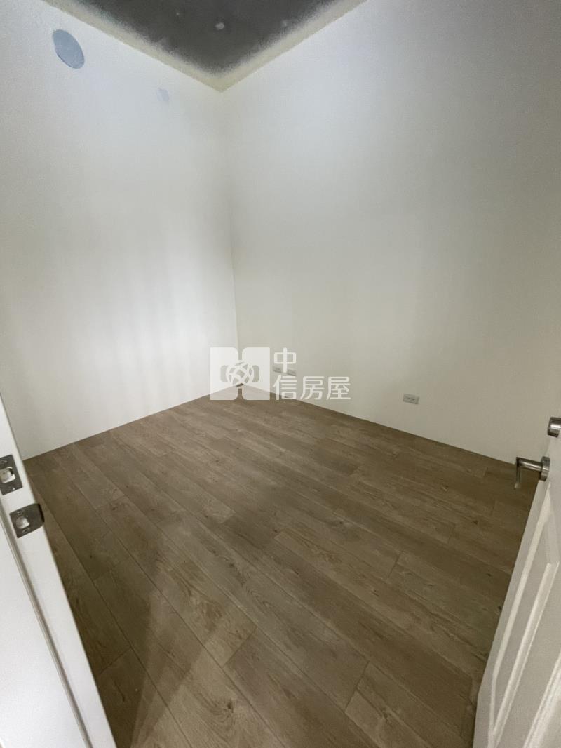 中路特區宜雄國際ONE 2+1房雙車位房屋室內格局與周邊環境