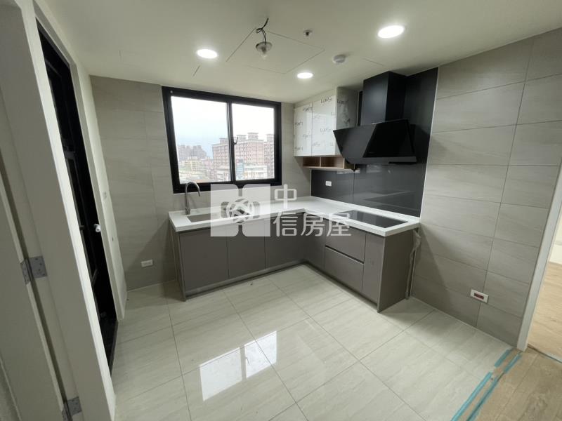 中路特區宜雄國際ONE 2+1房雙車位房屋室內格局與周邊環境