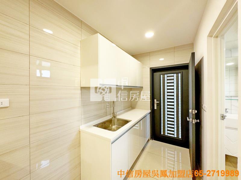 經國商圈漂亮採光美套房房屋室內格局與周邊環境