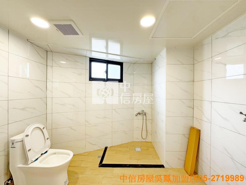 經國商圈漂亮採光美套房房屋室內格局與周邊環境