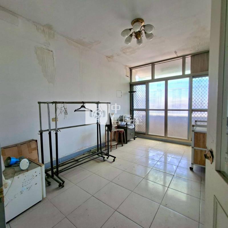 西市場店住房屋室內格局與周邊環境