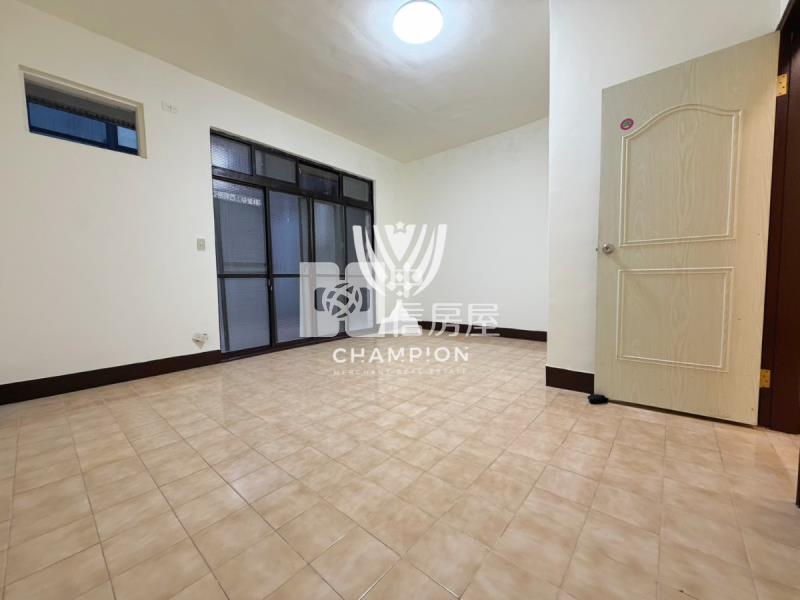 【冠軍商仲】新豐透天門口停車房屋室內格局與周邊環境