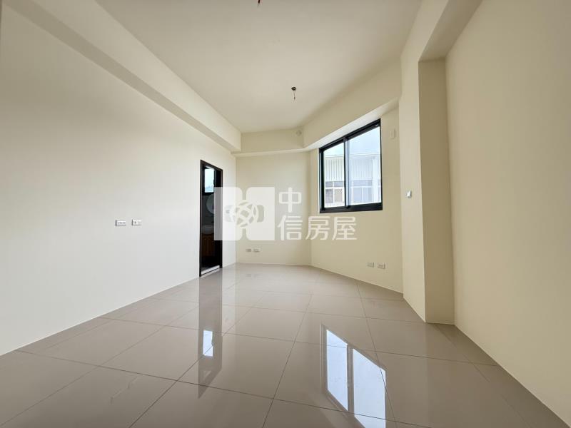 新社協成國小全新大地坪電墅房屋室內格局與周邊環境