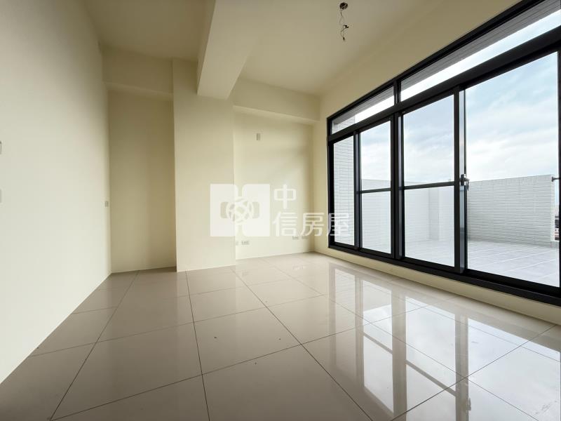 新社協成國小全新大地坪電墅房屋室內格局與周邊環境