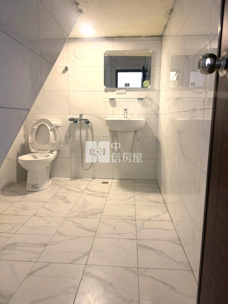 觀音濱海路整新透天房屋室內格局與周邊環境