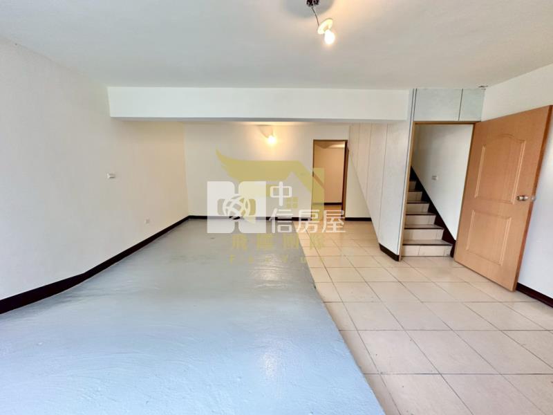 大溪｜近交流道美別墅房屋室內格局與周邊環境