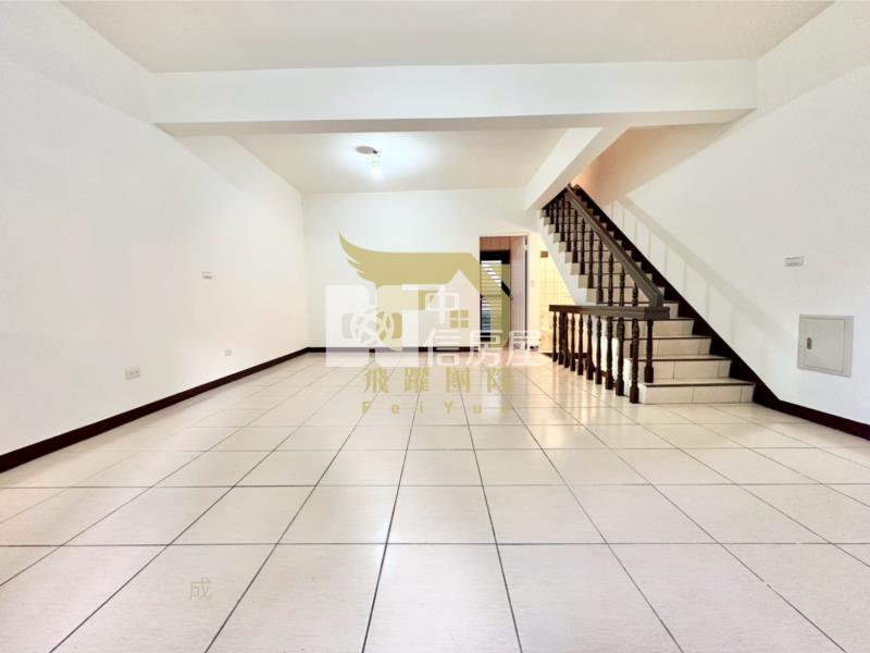 大溪｜近交流道美別墅房屋室內格局與周邊環境