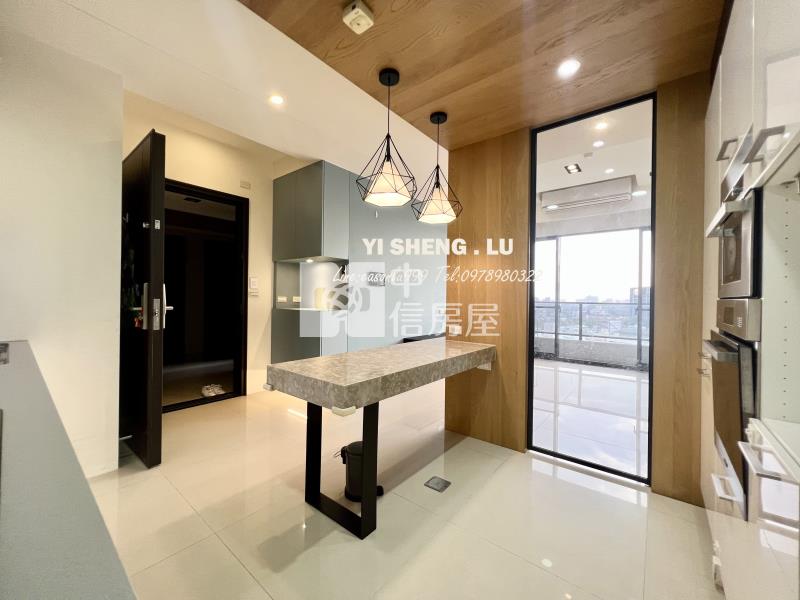 知己人家三房平車9E視野戶房屋室內格局與周邊環境