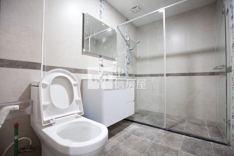 【奔馳】觀音收租美透天房屋室內格局與周邊環境