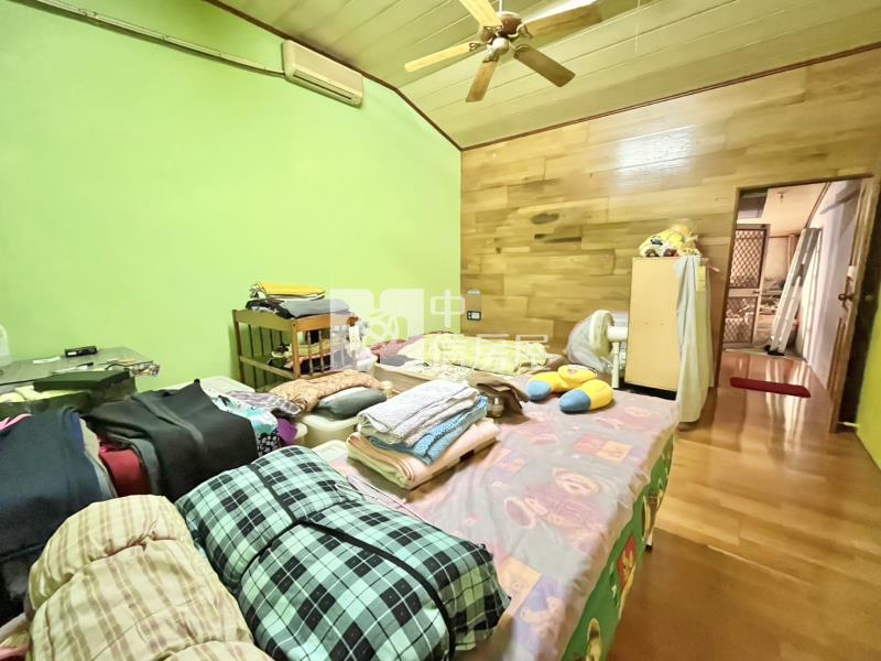 沙鹿家樂福10米路大地坪透天房屋室內格局與周邊環境