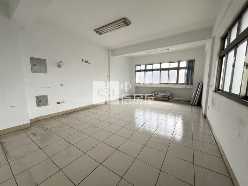 平鎮車站大地坪邊間透天(地43坪房屋室內格局與周邊環境